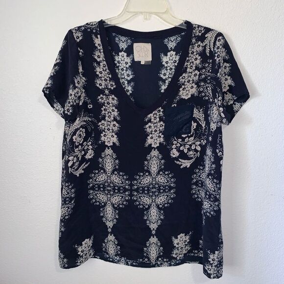Chaser Silk Floral Navy White Blouse Top T Shirt M - Picture 1 of 8